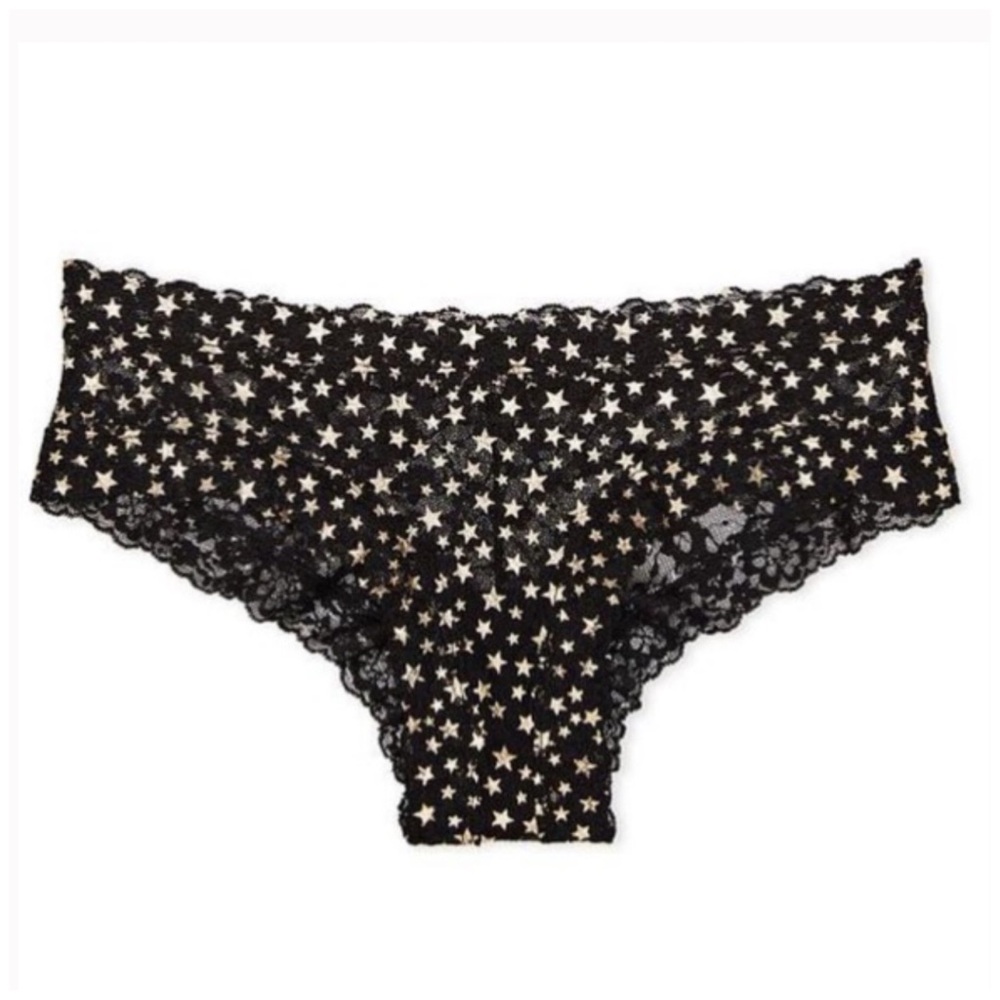 VICTORIA’S SECRET • The Lacie Foil-Print Lace Cheeky Panty
NWT